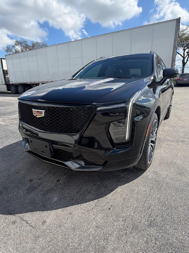2024 Cadillac XT4 Sport's photo